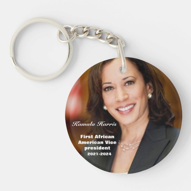VICE-PRÉSIDENT KAMALA HARRIS (Devant)