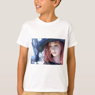 Victoria T-Shirt