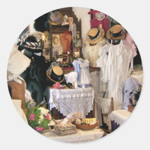 VICTORIAN ENGLAND CLASSIC ROUND STICKER