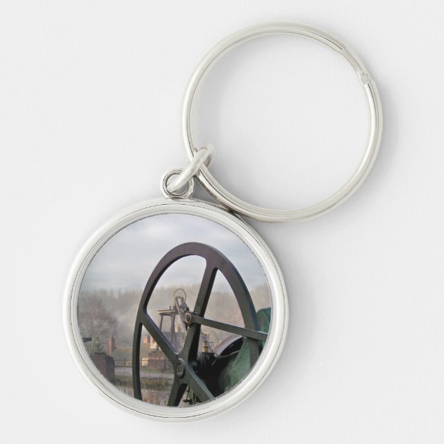 VICTORIAN ENGLAND KEYCHAIN (Front)