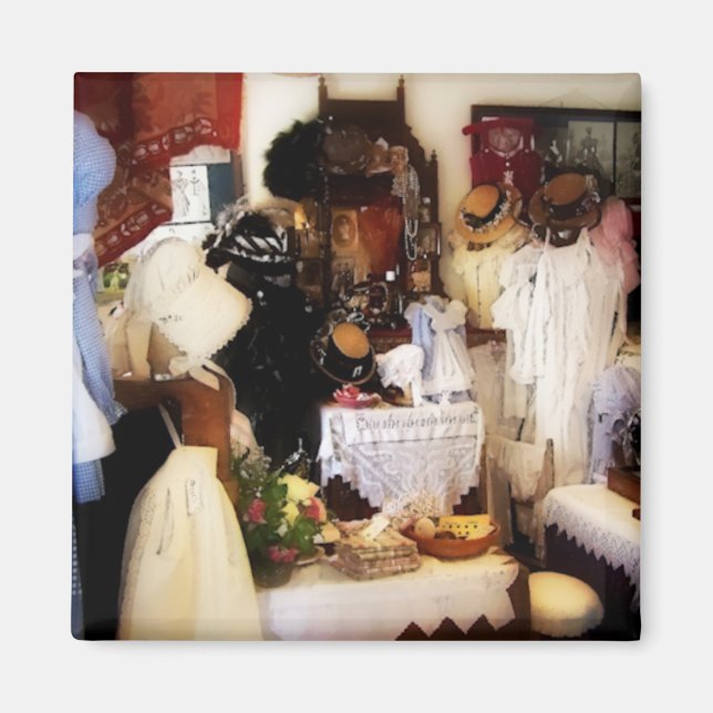 VICTORIAN ENGLAND MAGNET (Front)