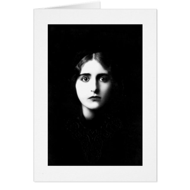 Victorian woman with haunting expression (Devant)
