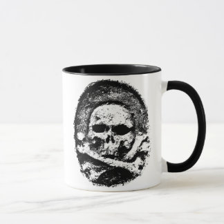 Vieille tasse de crâne