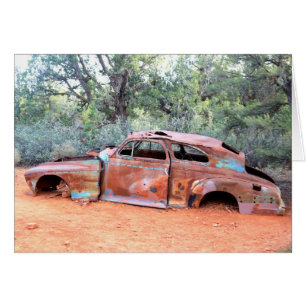 Vieille voiture rouillée