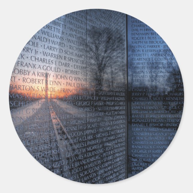 Vietnam Memorial Dawn Classic Round Sticker (Front)