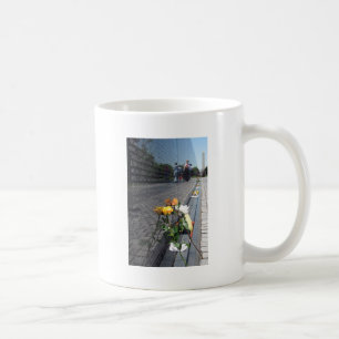 vietnam veterans memorial coffee mug
