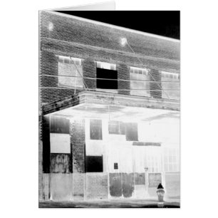 Vieux bâtiment abandonné négatif