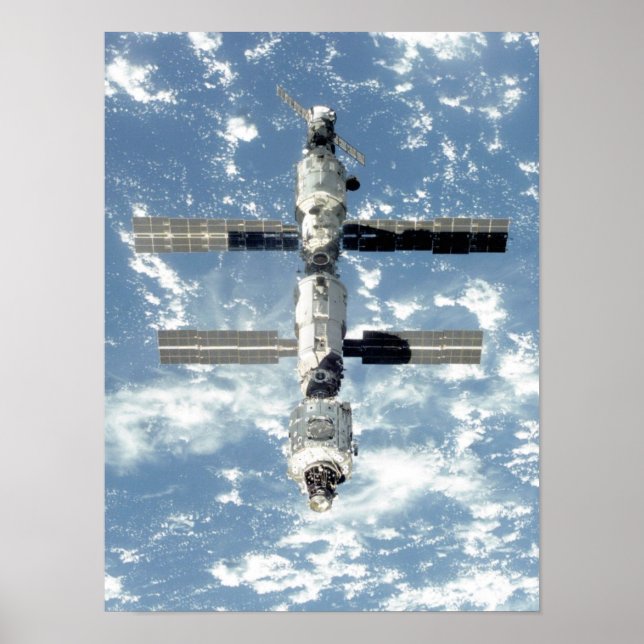 View of International Space Station from Atlantis Poster (Front)