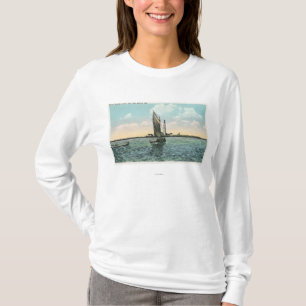 View of the Boon Island Lighthouse off York T-Shirt