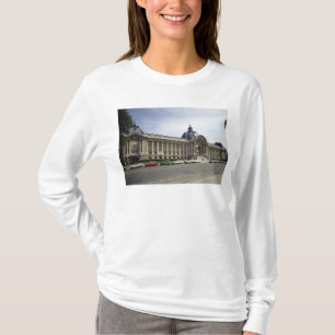 View of the facade of the Petit-Palais T-Shirt