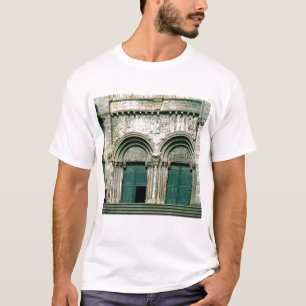 View of the south transept portal  c.1100-04 T-Shirt