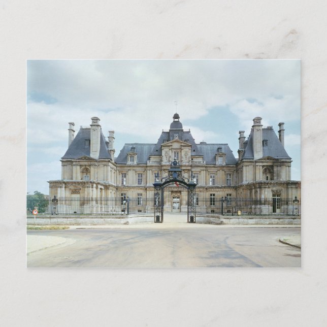 View of the West facade of Chateau de Maisons Postcard (Front)