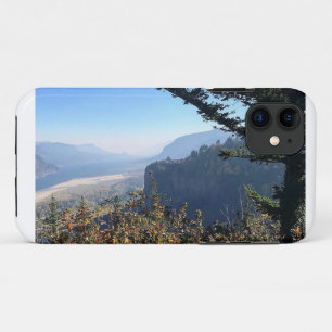 View of Vista House, Oregon iPhone 11 Case