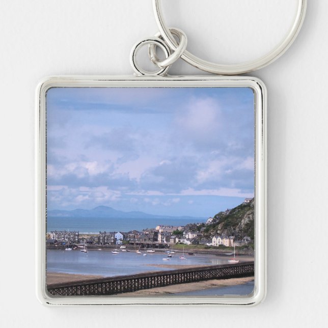VIEWS OF WALES KEYCHAIN (Front)