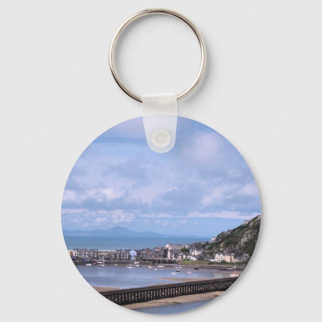VIEWS OF WALES KEYCHAIN (Front)