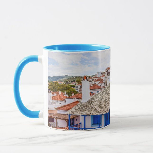 Village traditionnel dans la Mug (Gauche)