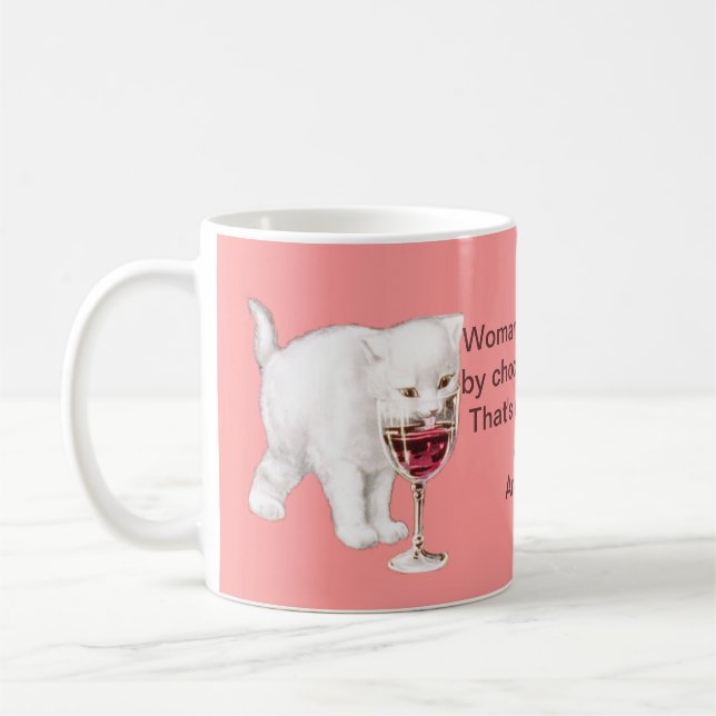 Vin de chocolat et tasse de réalités de la vie de (Gauche)