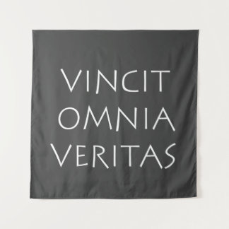 Vincit omnia veritas tapestry