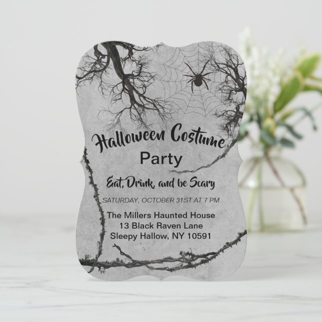 Vins tordus et araignée Halloween Invitation (Debout devant)