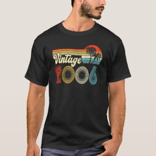 Vintage 2006 Made In 2006 16th Birthday Gift 16 Ye T-Shirt