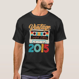 Vintage 2015 Awesome 7 Years Old Retro 7Th Birthda T-Shirt