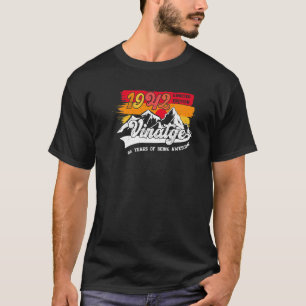 Vintage 80th Birthday 1942 Decoration 80 Years Ol T-Shirt