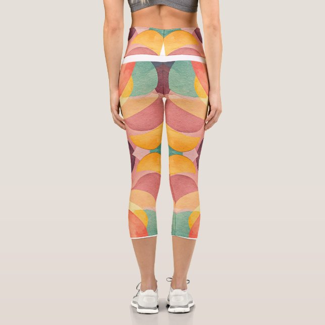 Vintage Abstract Pattern Capri Leggings (Back)