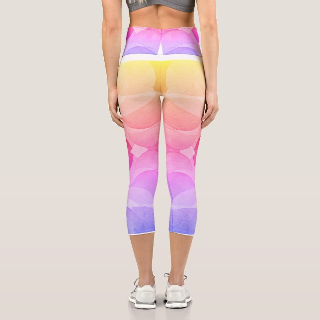 Vintage Abstract Pattern Capri Leggings (Back)