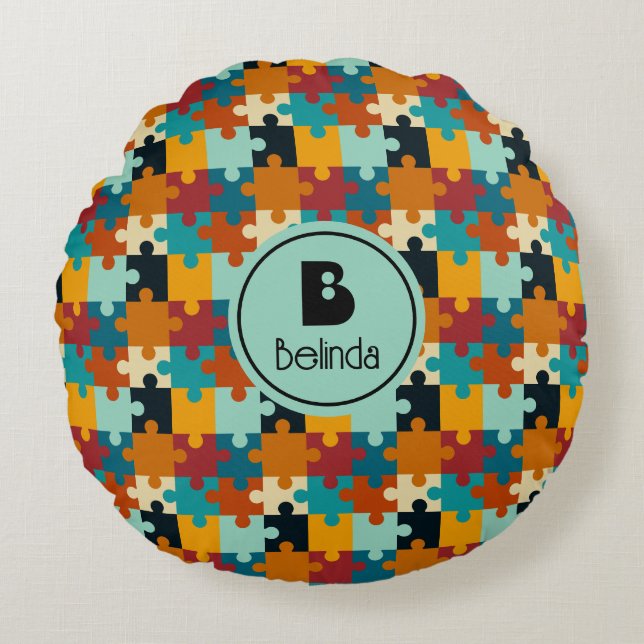 Vintage Aesthetic Puzzle Pieces Pattern Round Pillow (Front)