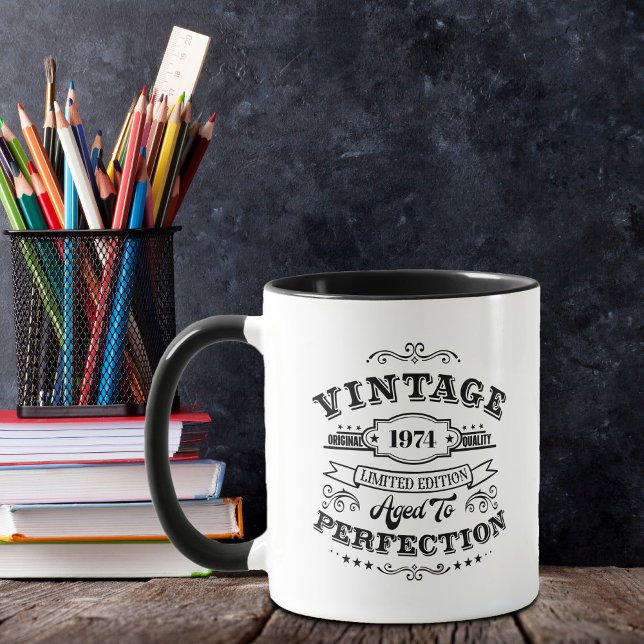 Vintage âge à la perfection café Mug (Créateur téléchargé)