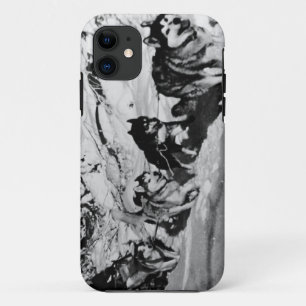 Vintage Alaska eskimo Malamute sled racing iPhone 11 Case