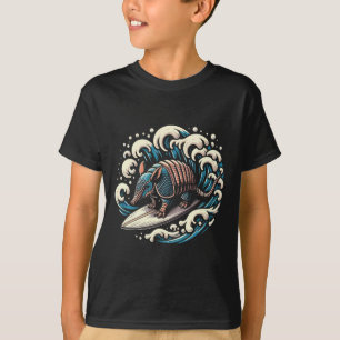 Vintage Armadillo Surfing Waves Texas Us T-Shirt
