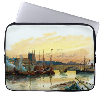 Vintage Artwork of London Bridge Laptop Sleeve