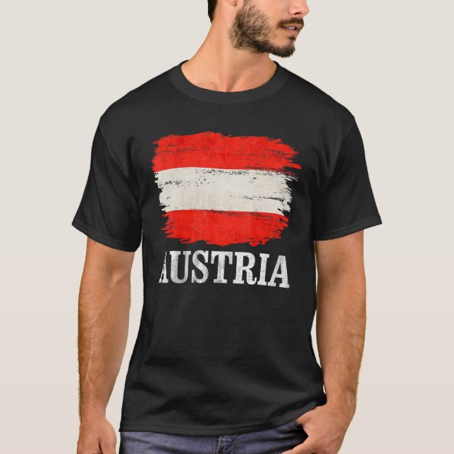 Vintage Austria Flag For Austrian   T-Shirt (Front)