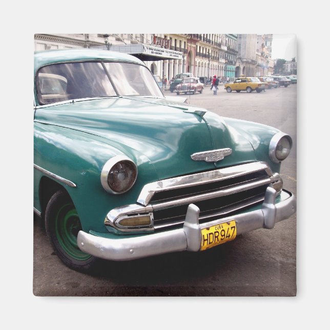 Vintage Auto in Cuba Magnet (Front)