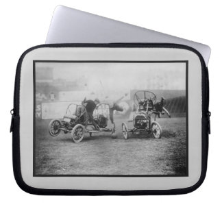 Vintage "Auto Polo" Sports Car Motorsports Laptop Sleeve