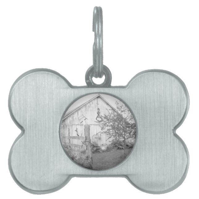 Vintage Barn Pet ID Tag (Front)