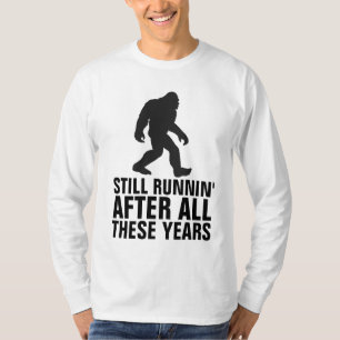 VINTAGE BIGFOOT FUNNY BIRTHDAY T-shirts