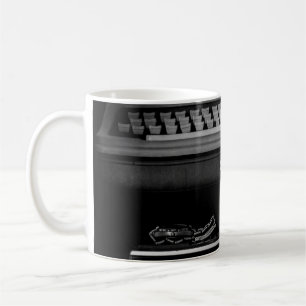 VINTAGE BLACK AND WHITE CAMERA COFFEE MUG