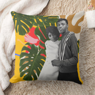 Vintage Black love Throw Pillow