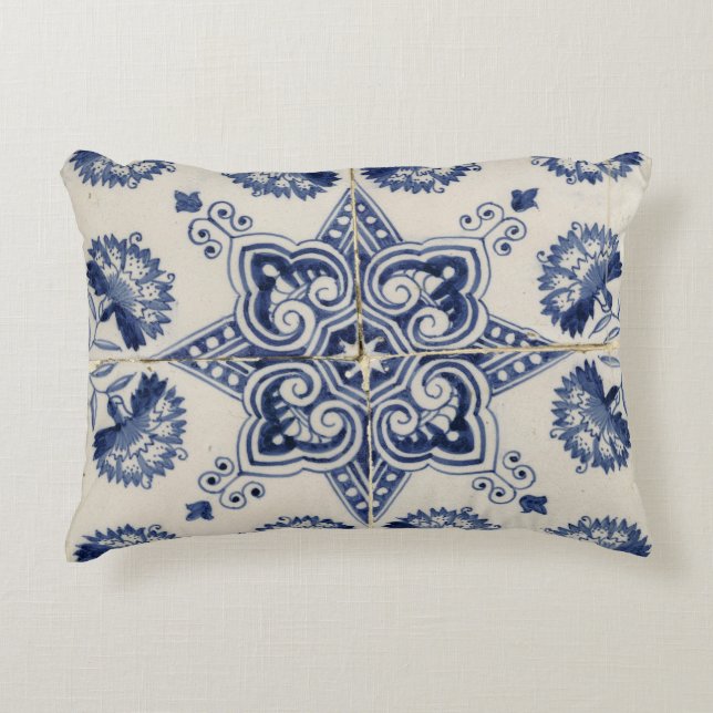 Vintage Blue White Geometric Flower Pattern  Accent Pillow (Front)