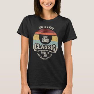Vintage Born In 1980   42nd Birthday   42 Years Ol T-Shirt