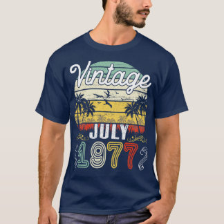 Vintage Born In July 1977 Happy Birthday 43 Years T-Shirt