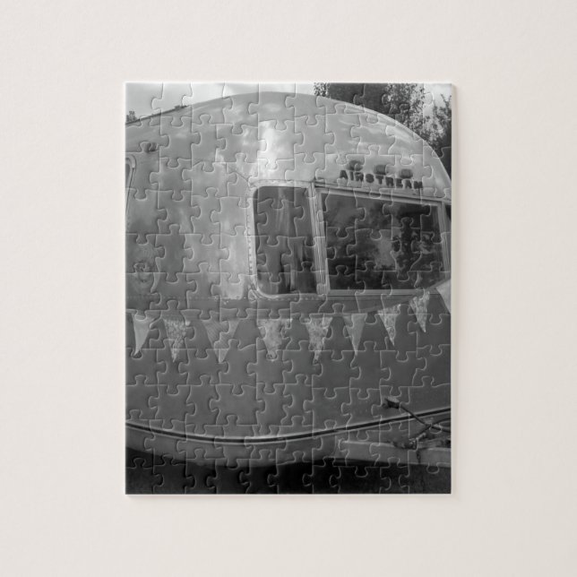 VINTAGE CAMPER TRAILER SILVER jigsaw puzzle (Vertical)