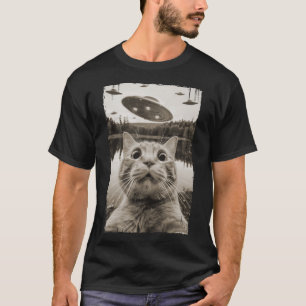 Vintage Cat Ufo Encounters - Funny Ufo And Cat Sel T-Shirt