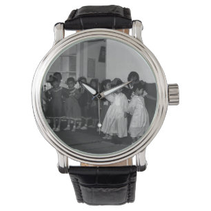 Vintage China Shanghai child care Watch