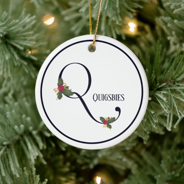 Vintage Christmas Holly Initial Q Ceramic Ornament (Tree)