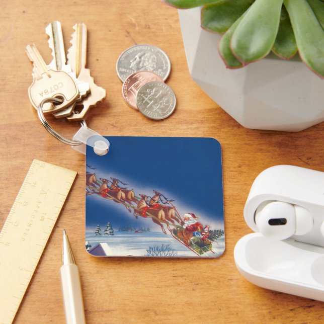 Vintage Christmas, Santa Flying Sleigh w Reindeer Keychain (Desk)