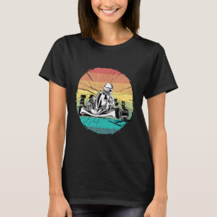 Vintage cool GoKart going fast sports car kart Kar T-Shirt