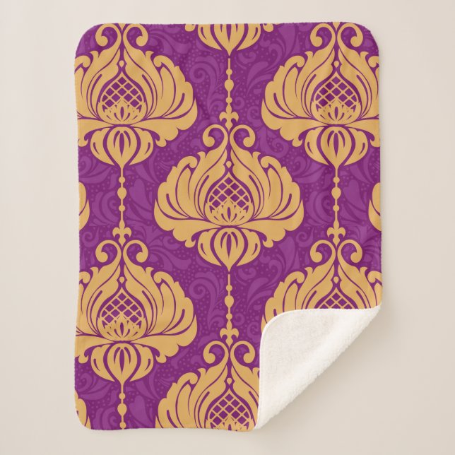 Vintage damask ornamental seamless pattern sherpa blanket (Front)